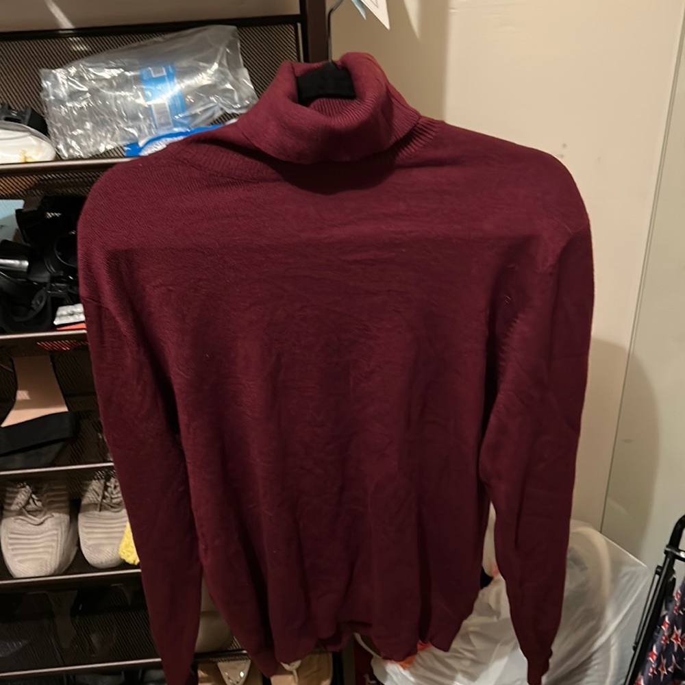 Fashion nova men’s turtle neck size medium